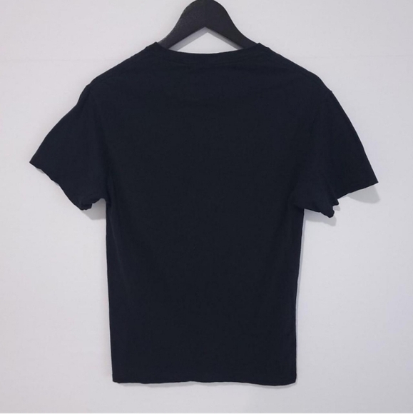 Disney The Mandalorian men's Size Small Black Art like graphic print t-shirt - Picture 2 of 2